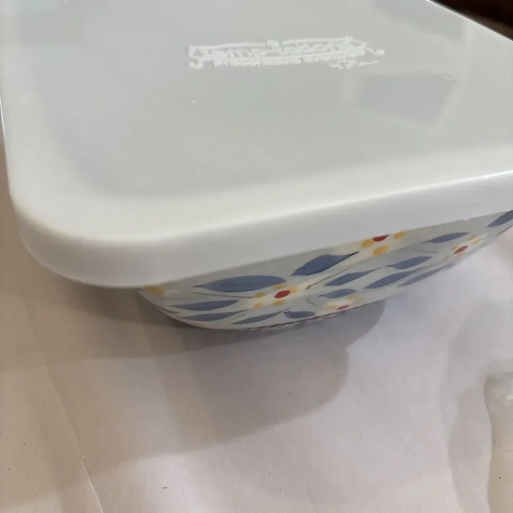 Temp-tations By Tara Old World Blue 1.5 Qt Bowl and Lid Serving Dish Decorative